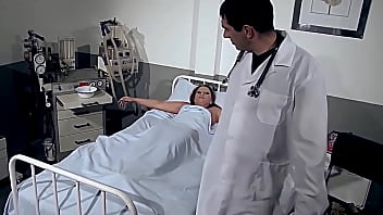 Пара занимается больным, анальным сексом перед вебкамерой